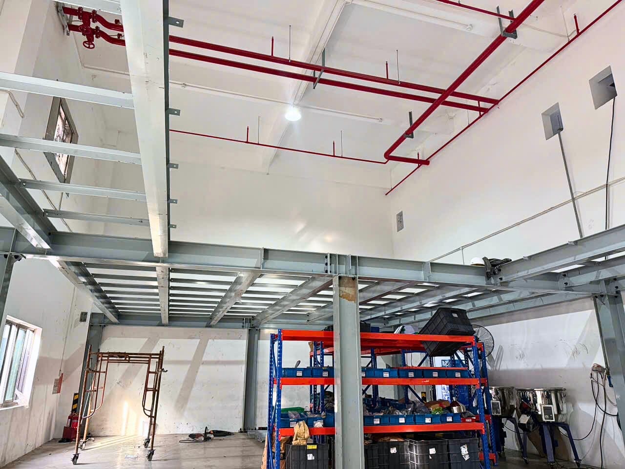 Cải tạo nhà kho thành văn phòng làm việc Smart Leader 02