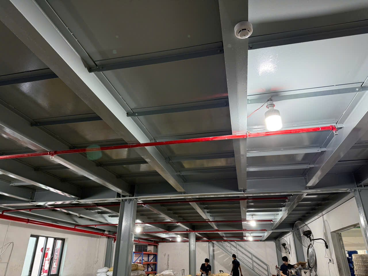 Cải tạo nhà kho thành văn phòng làm việc Smart Leader 04