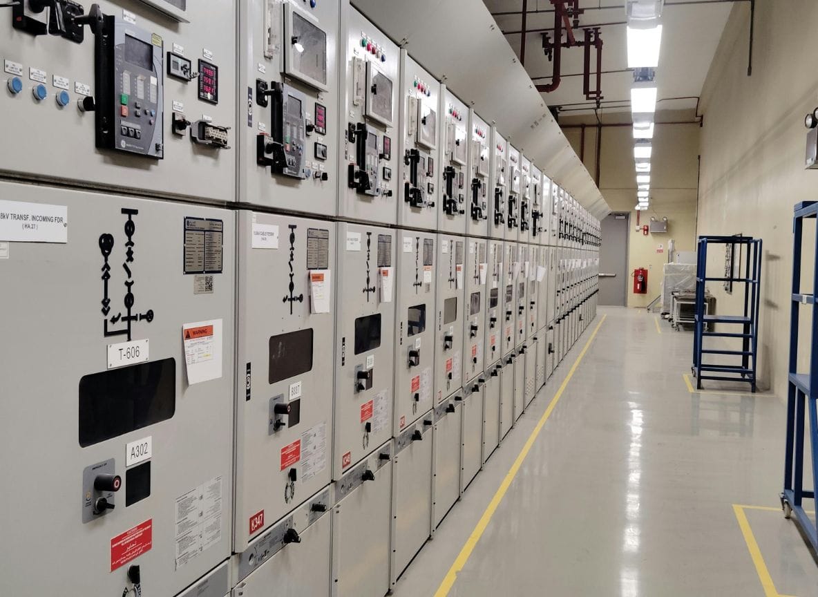 Đảm bảo hệ thống điện nhà xưởng luôn vận hành ổn định