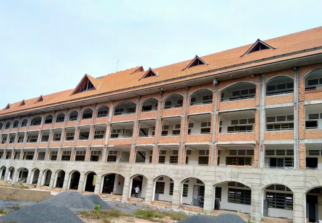 Thi công Trường Tiểu Học - THCS - THPT Trần Đại Nghĩa 04