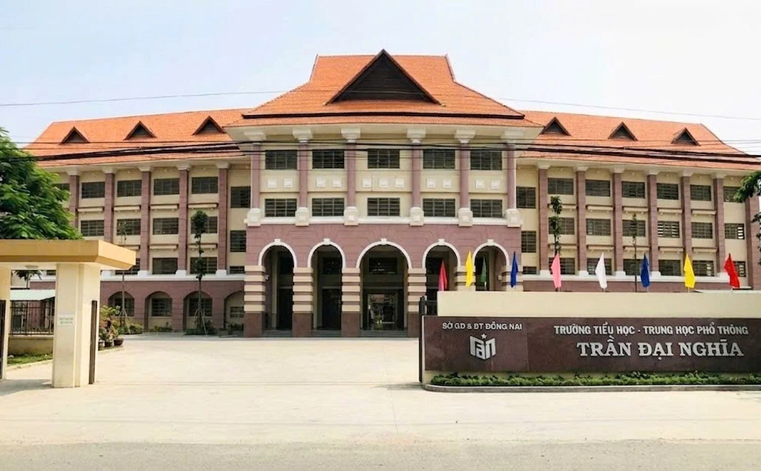 Thi công Trường Tiểu Học - THCS - THPT Trần Đại Nghĩa 10